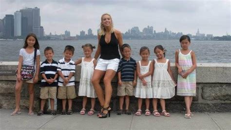 nude kate gosselin|Kate Gosselin, 40, Looks Ageless in Cleavage.